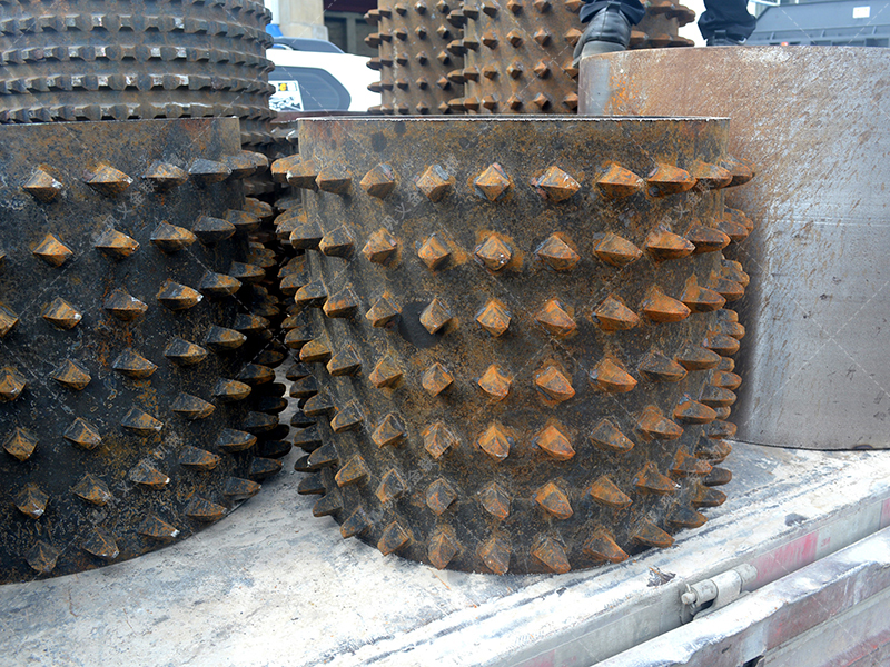 效率、成本、稳定性——双齿辊破碎机如何在这“铁三角”中取得平衡？