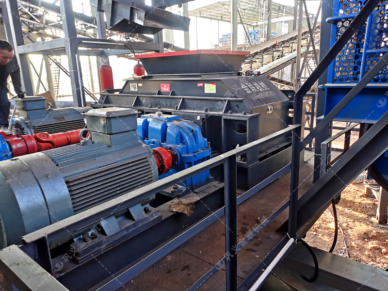 岩石细碎新选择——解析液压对辊制砂机的工作原理与性能优势